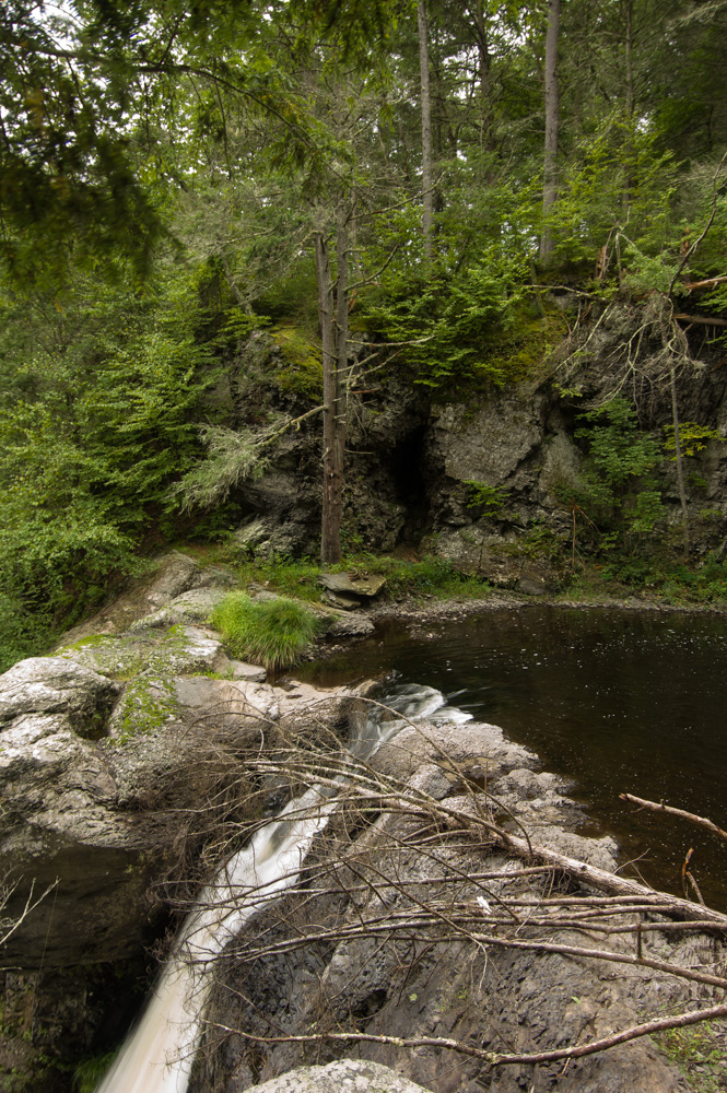 Raymondskill Falls